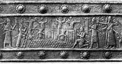 Осада ассирийцами урартской крепости. Ассирийский рельеф на бронзовой обшивке ворот из Имгур-Эллиля (ныне Балават). IX в. до н. э. 