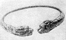 Золотая шейная гривна скифского типа. Найдена около Эрзурума (Малая Азия). VII—VI вв. до н. э. 