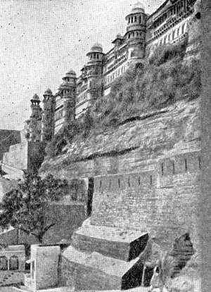 Дворец крепостного типа  в Гвалиоре. Около 1500 г.