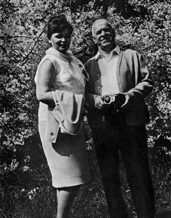 Г. К. Жуков с женой Галиной Александровной на отдыхе под Москвой